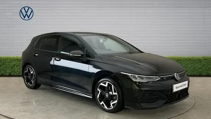 Used VW Golf VIII R-line 150 HP (110 kW) 2025 Hatchback