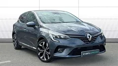 Grey Used 2022 Renault Clio V SE Hatchback | £13,092 (Fair price)