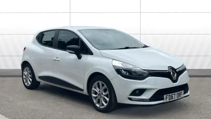 Used Renault Clio Play 120 HP (88 kW) 2018 White Hatchback