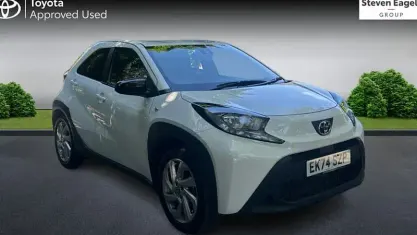 Used Toyota Aygo X PURE 72 HP (52 kW) 2024 White SUV