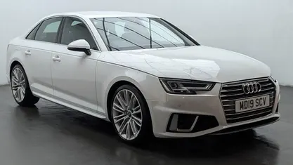 Used Audi A4 S-Line 150 HP (110 kW) 2019 White Sedan