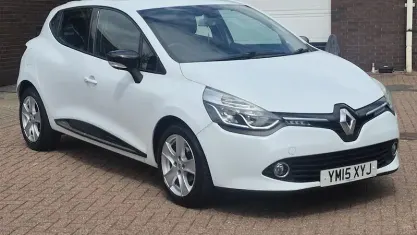 Usado Renault Clio IV Dynamique 90 CV (66 kW) 2015 Blanco Utilitario