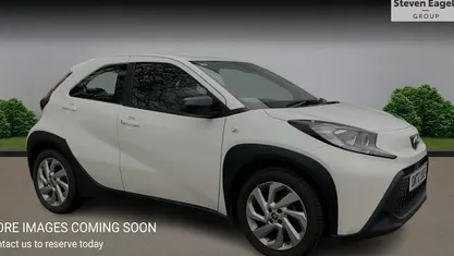 Used Toyota Aygo X PURE 72 HP (52 kW) 2025 SUV