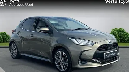 Begagnad Toyota Yaris Hybrid 116 HK (85 kW) 2025 Halvkombi