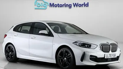 Usado BMW 118 M Sport 140 HP (102 kW) 2020 Branco Citadino