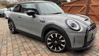 Used 2023 Mini Cooper Level 3 Hatchback | £15,795 (Fair price)