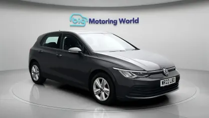 Used VW Golf VIII Life 110 HP (80 kW) 2022 Grey Hatchback
