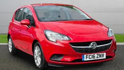 Used Vauxhall Corsa Design Edition 90 HP (66 kW) 2016 Red Hatchback