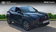 Black Used 2022 Toyota Yaris Cross Design SUV | £19,728 (Fair price)