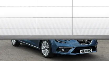 Used Renault Mégane IV Iconic 140 HP (102 kW) 2019 Blue Hatchback