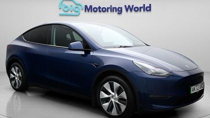 Begagnad Tesla Model Y Long Range AWD 286 kW (389 HK) 2025 SUV