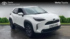 White Used 2022 Toyota Yaris Cross Design SUV | £17,707 (Fair price)