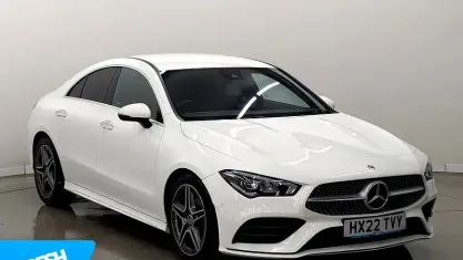 Usado Mercedes CLA180 AMG Line Premium 136 CV (100 kW) 2022 Blanco Berlina