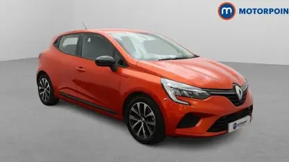 Used Renault Clio Evolution 145 HP (106 kW) 2023 Orange Hatchback