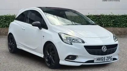 Used Vauxhall Corsa Edition 70 HP (51 kW) 2015 White Hatchback