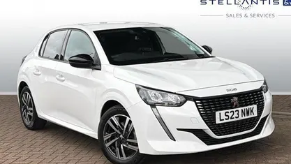 Used Peugeot 208 Allure+ 102 HP (75 kW) 2023 Hatchback
