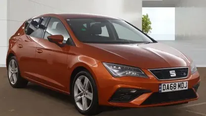 Używany Seat Leon FR 190 KM (139 kW) 2019 Pomarańczowy Hatchback