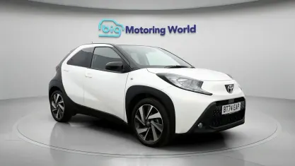 Used Toyota Aygo X 72 HP (52 kW) 2024 White SUV