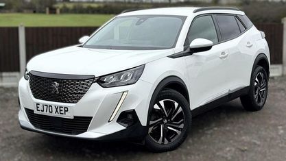 Używany Peugeot 2008 Allure 131 KM (96 kW) 2020 Biały SUV