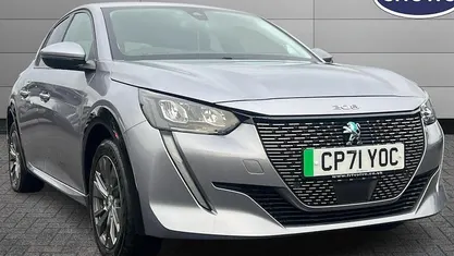 Used Peugeot e-208 Allure Premium 100 kW (136 HP) 2022 Hatchback