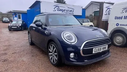 Used Mini Cooper Hatch 136 HP (100 kW) 2018 Blue Hatchback