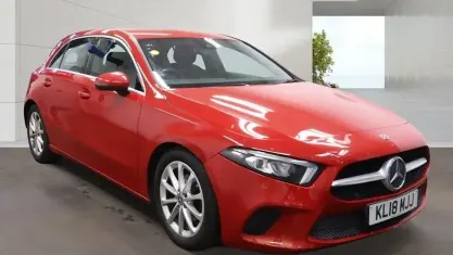 Used Mercedes A180 116 HP (85 kW) 2018 Red Hatchback