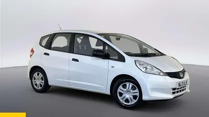 Used Honda Jazz S 90 HP (66 kW) 2015 Hatchback