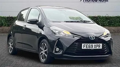 Used Toyota Yaris Hybrid 101 HP (74 kW) 2019 Hatchback