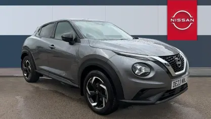 Usado Nissan Juke N-Connecta 114 CV (83 kW) 2023 Gris SUV