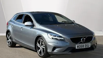 Begagnad Volvo V40 R-Design 152 HK (111 kW) 2018 Grå Halvkombi