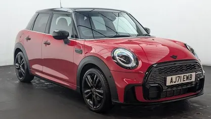 Used Mini Cooper Hatch 136 HP (100 kW) 2021 Red Hatchback