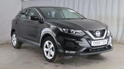 Used Nissan Qashqai Acenta Premium 140 HP (102 kW) 2019 Black SUV