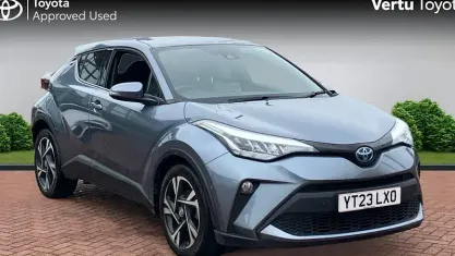 Usado Toyota C-HR Design 122 HP (89 kW) 2023 Cinzento SUV