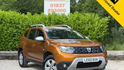 Used Dacia Duster Comfort 101 HP (74 kW) 2020 Orange SUV