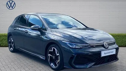 Used VW Golf VIII R-line 150 HP (110 kW) 2025 Hatchback