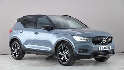 Używany Volvo XC40 R-Design 163 KM (119 kW) 2021 Szary SUV