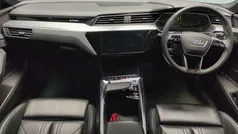 Used 2022 Audi e-tron Black Edition SUV | £25,054 (Fair price)