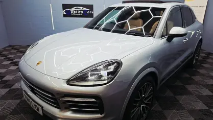 Used Porsche Cayenne 340 HP (250 kW) 2019 Silver SUV