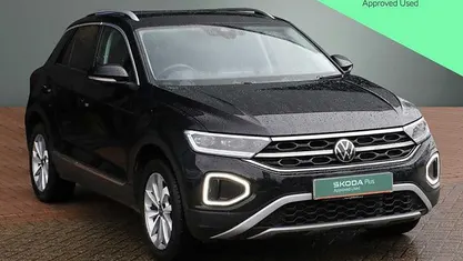 Used 2025 VW T-Roc Style SUV | £18,169 (Good price)