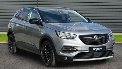 Begagnad Vauxhall Grandland X SRi 131 HK (96 kW) 2021 Grå SUV