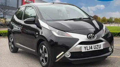 Used Toyota Aygo X-clusiv 69 HP (50 kW) 2014 Black Hatchback