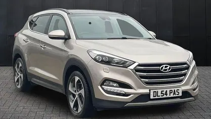 White Used 2017 Hyundai Tucson Premium SE SUV | £13,295 (Good price)