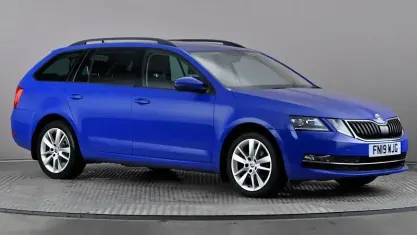 Used Skoda Octavia SE L 150 HP (110 kW) 2019 Blue Estate