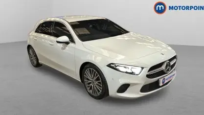 Używany Mercedes A180 Executive 136 KM (100 kW) 2022 Biały Hatchback