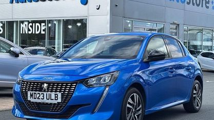 Used Peugeot 208 Allure+ 131 HP (96 kW) 2023 Hatchback
