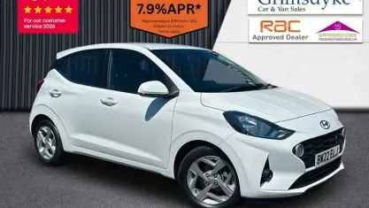 Used Hyundai i10 SE 67 HP (49 kW) 2022 White Hatchback