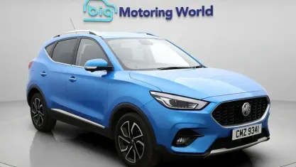 Usado MG ZS Exclusive 106 HP (77 kW) 2023 Azul SUV