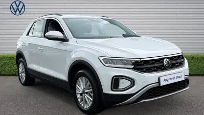 Used VW T-Roc Life 110 HP (80 kW) 2023 White SUV