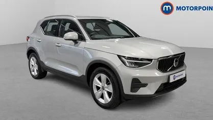 Used Volvo XC40 Core 163 HP (119 kW) 2025 SUV
