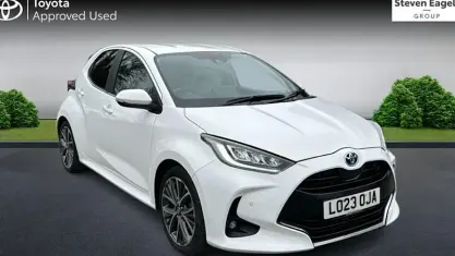 Begagnad Toyota Yaris Hybrid 116 HK (85 kW) 2025 Halvkombi